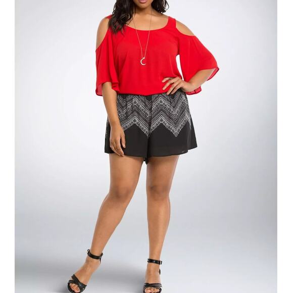 Torrid Georgette Cold Shoulder Top Flowy Blouse Size 3 Plus Size 3X  22-24 Red - Picture 4 of 11